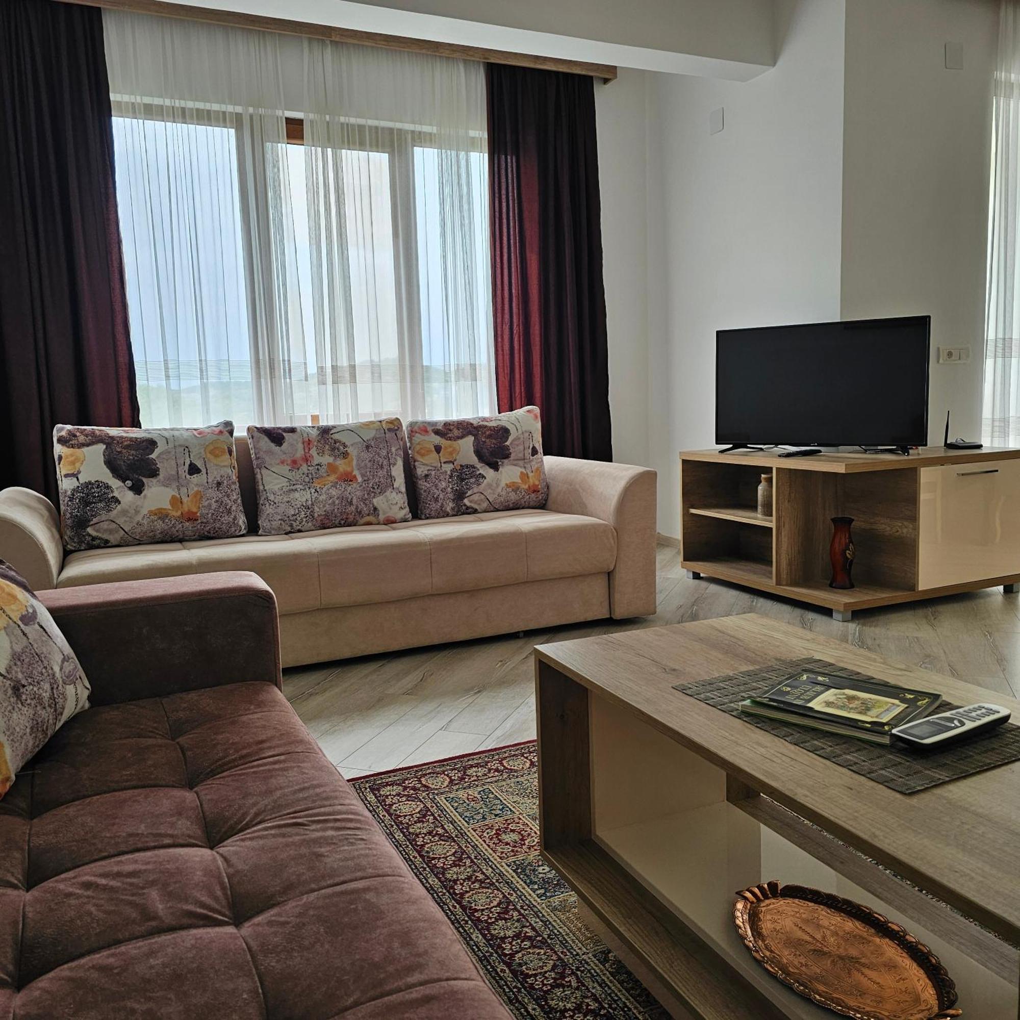 Green Hill Apartments ウルツィニ 部屋 写真